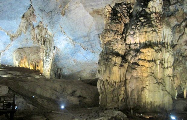 Thien Cung Cave's second compartment